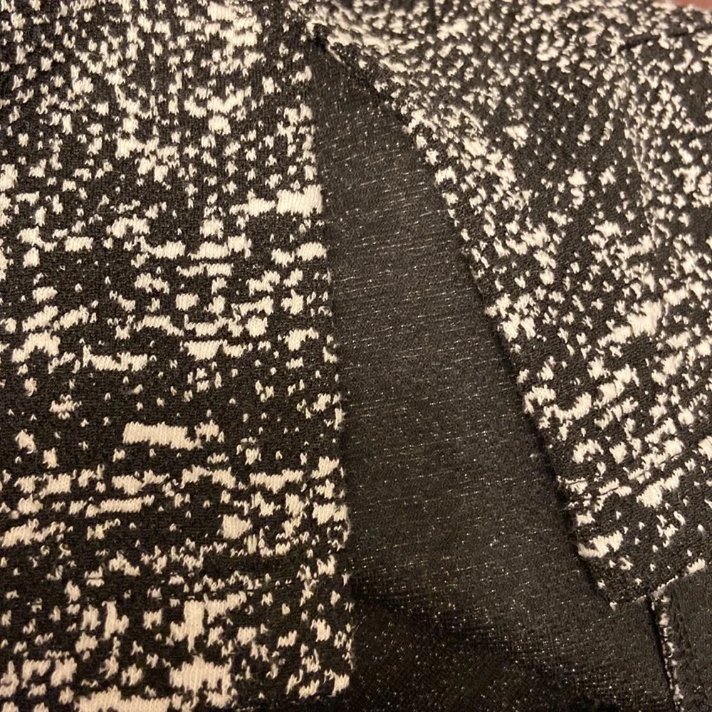 Ciara Sun Woo Black & White Open Front Long Sleeves Cardigan Long Sweater - Picture 6 of 6